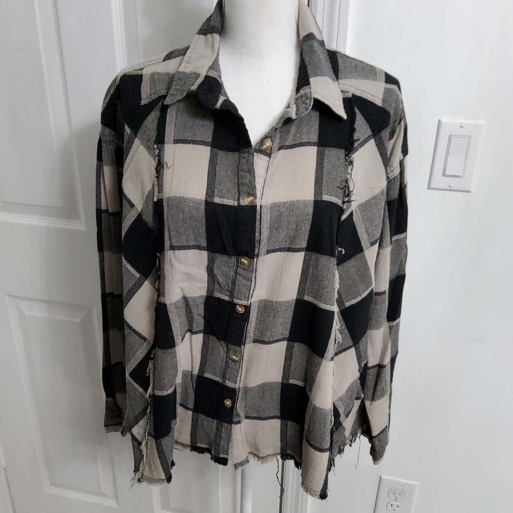 Easel Distressed Plaid Button-Up Shirt